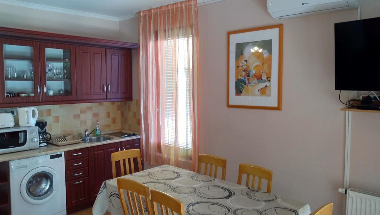 Jenny Apartman Siófok Exteriör bild